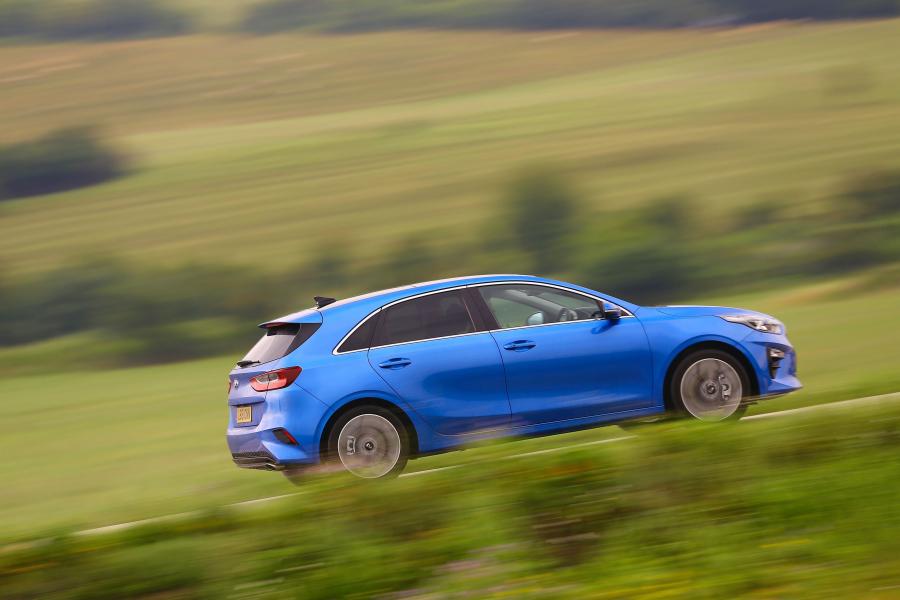  Kia Ceed First Edition 2018 года  (UK) (фото 21 из 30)